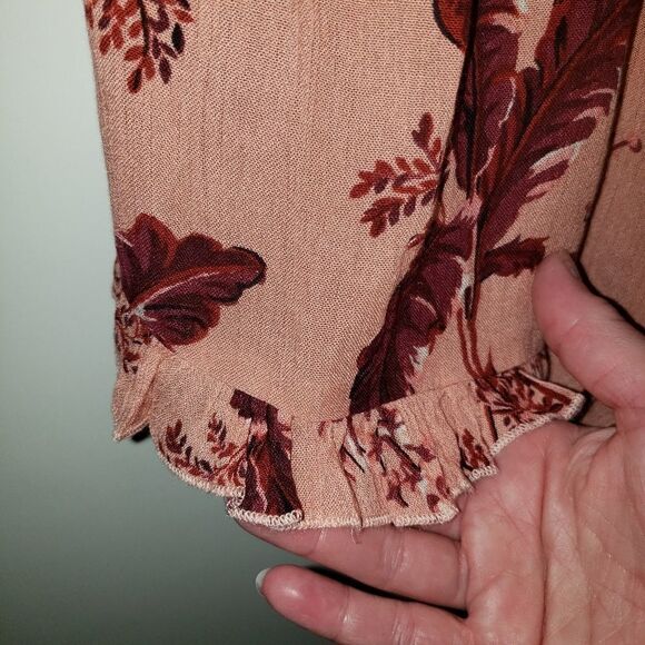 TOPSHOP Floral Cold Shoulder Romper - Picture 7 of 10